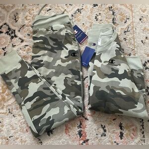 Men’s Champion camo sweatsuit set pants sweatshirt size L